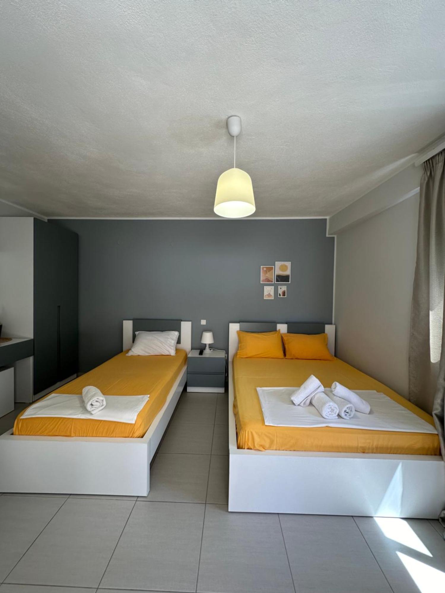 Potami Seashell Hotell Himare Eksteriør bilde