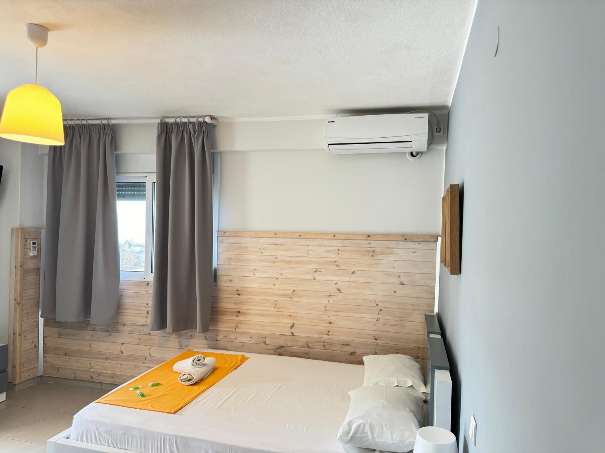 Potami Seashell Hotell Himare Eksteriør bilde