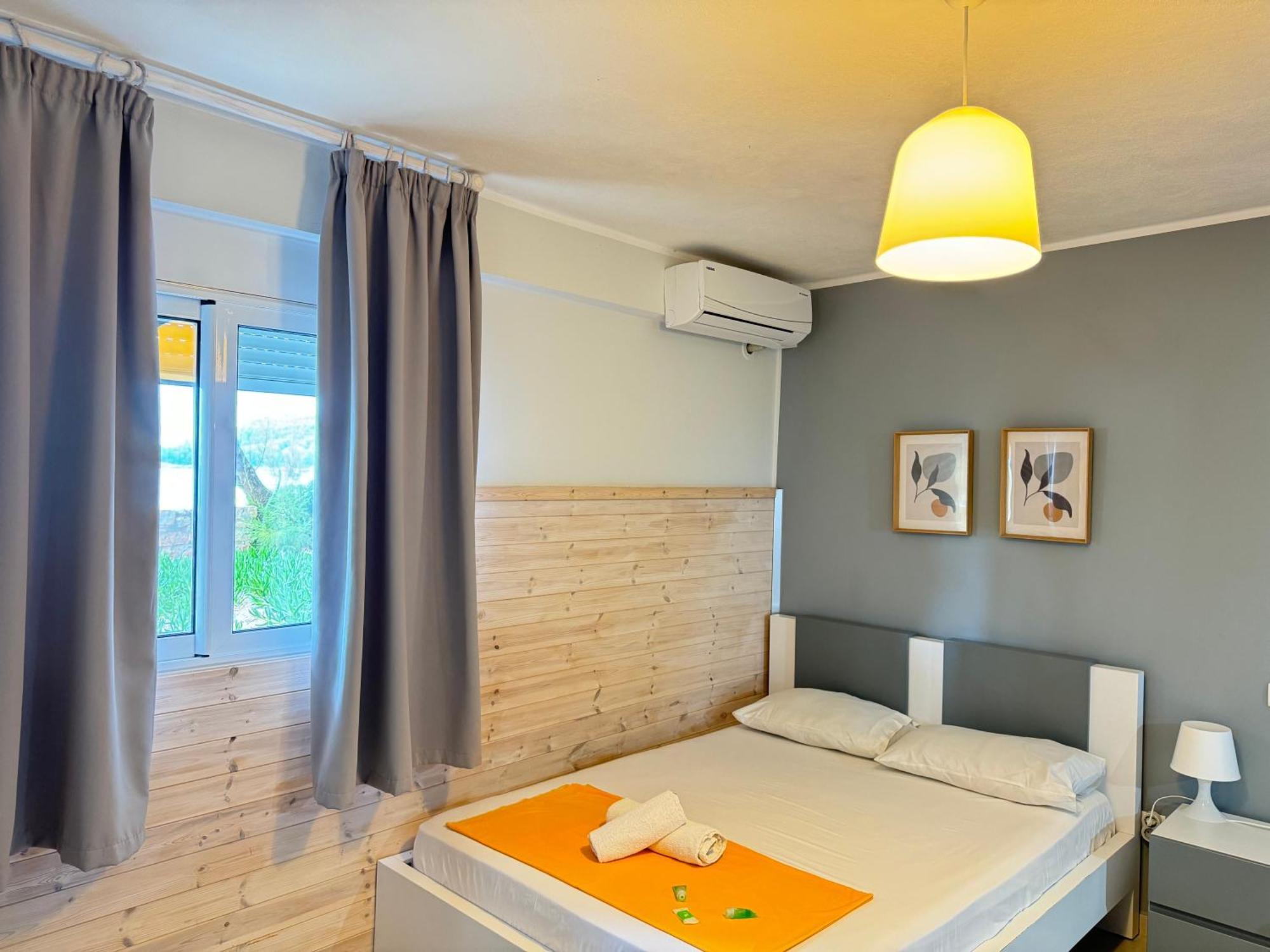 Potami Seashell Hotell Himare Eksteriør bilde